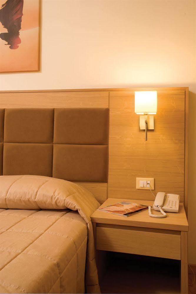 Lomeniz Hotel Rhodes City Eksteriør billede